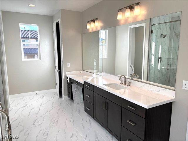 8795 Spencer Garrett Street, Las Vegas, NV 89113