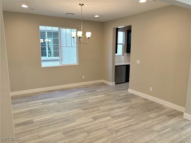 8795 Spencer Garrett Street, Las Vegas, NV 89113