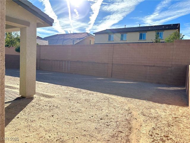8795 Spencer Garrett Street, Las Vegas, NV 89113