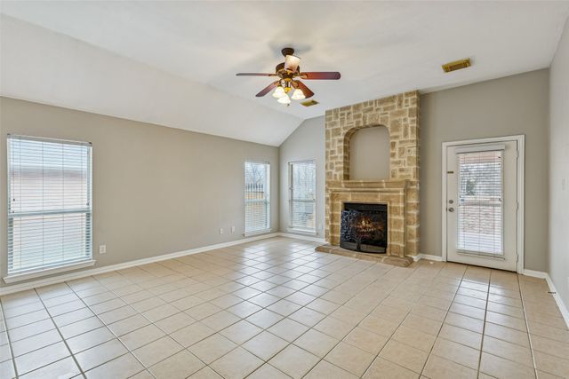 10804 Ashmont Lane, Fort Worth, TX 76244