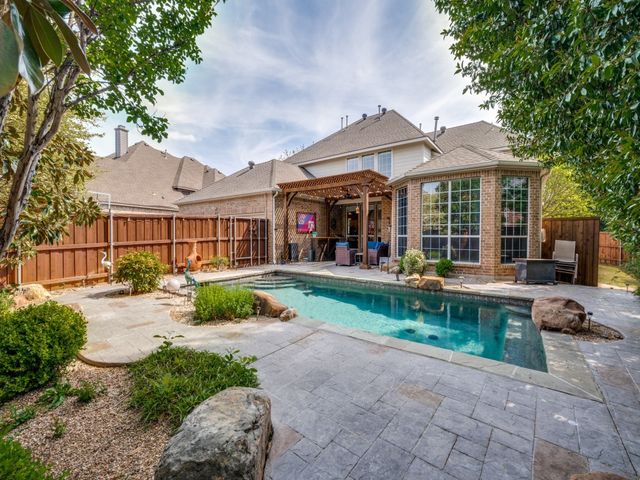 8012 Canterbury Terrace, Mckinney, TX 75072