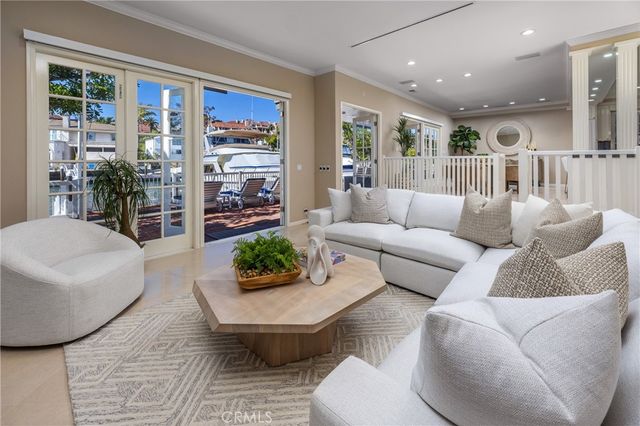 736 Harbor Island Drive, Newport Beach, CA 92660