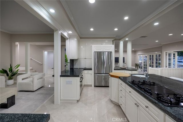 736 Harbor Island Drive, Newport Beach, CA 92660