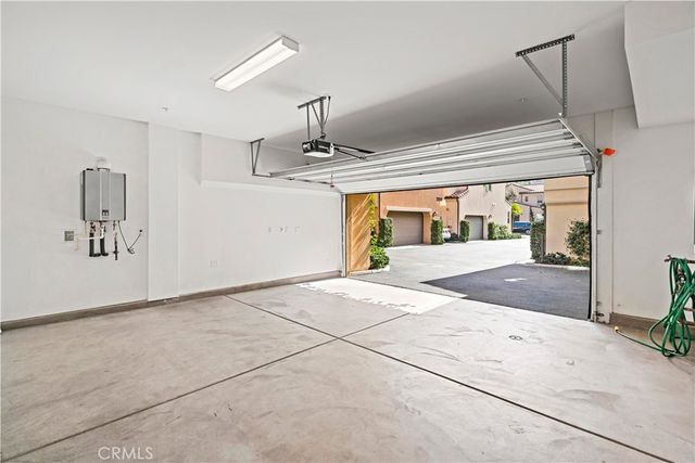 135 Messenger, Irvine, CA 92618