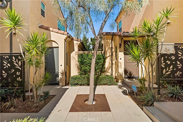 135 Messenger, Irvine, CA 92618