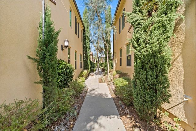 135 Messenger, Irvine, CA 92618