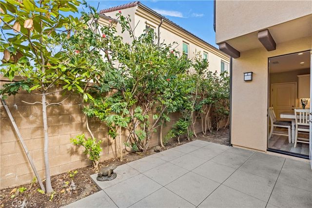 135 Messenger, Irvine, CA 92618