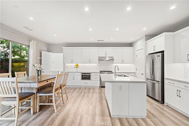 135 Messenger, Irvine, CA 92618