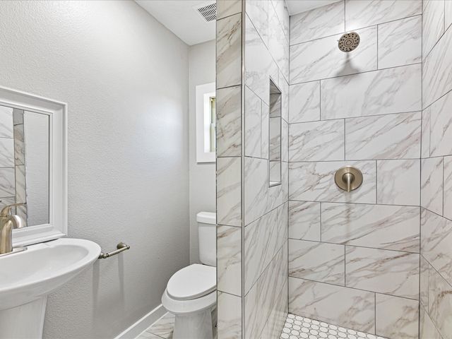 4908 Ensign Road, Ennis, TX 75119