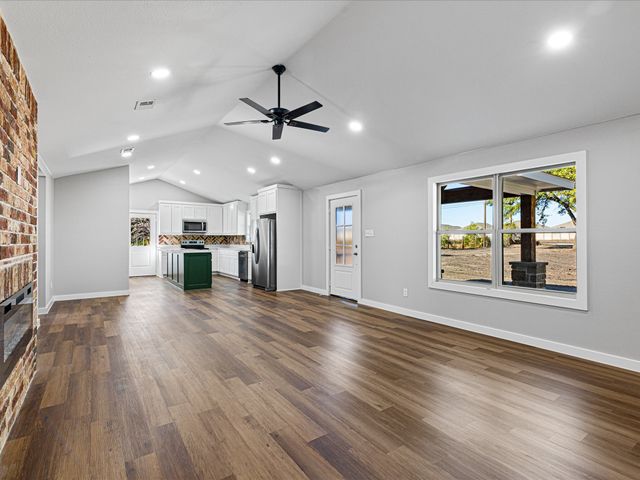4908 Ensign Road, Ennis, TX 75119