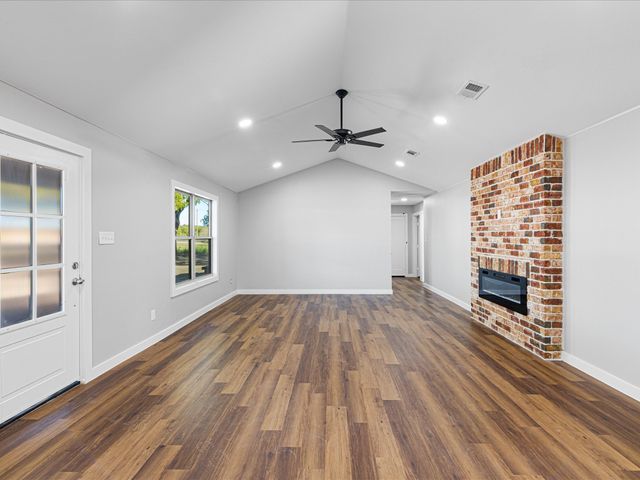 4908 Ensign Road, Ennis, TX 75119