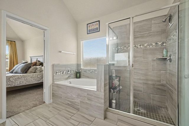 14219 Rim Side Trail, Houston, TX 77045