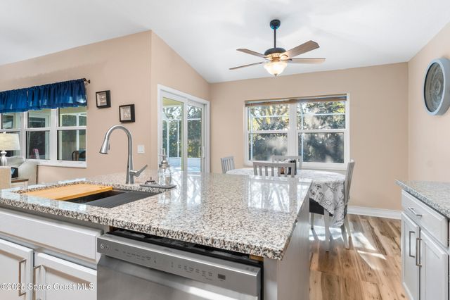 789 Vocelle Avenue N, Sebastian, FL 32958