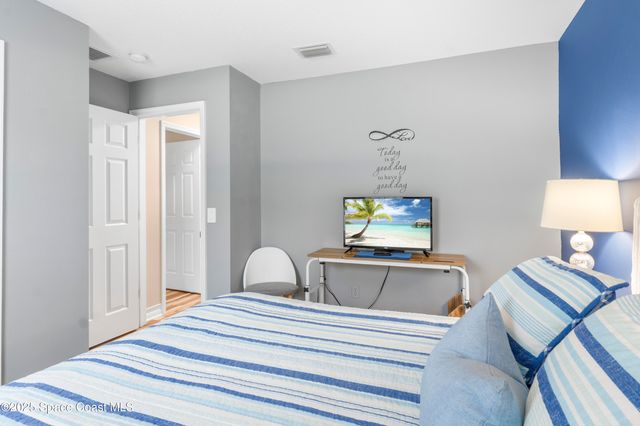 789 Vocelle Avenue N, Sebastian, FL 32958