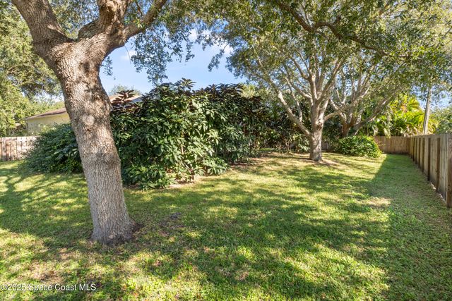 789 Vocelle Avenue N, Sebastian, FL 32958