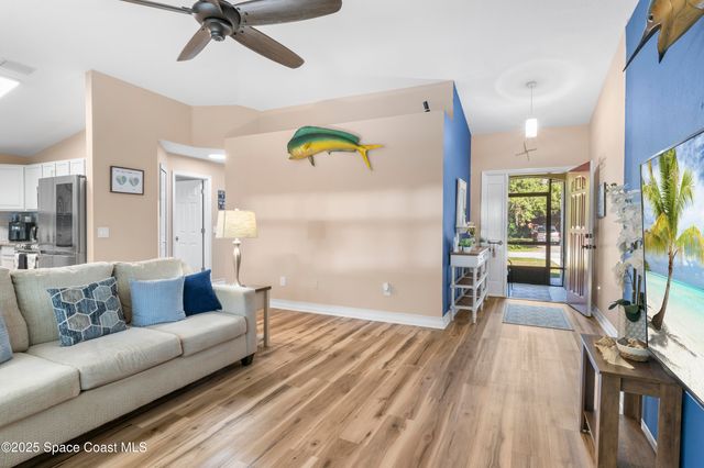 789 Vocelle Avenue N, Sebastian, FL 32958