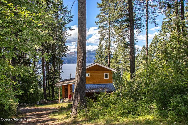 812 Pine Cove RD, Bayview, ID 83803