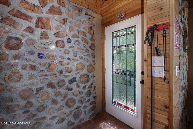 812 Pine Cove RD, Bayview, ID 83803