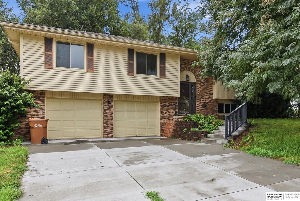 4611 Margo Street, Omaha, NE 68157