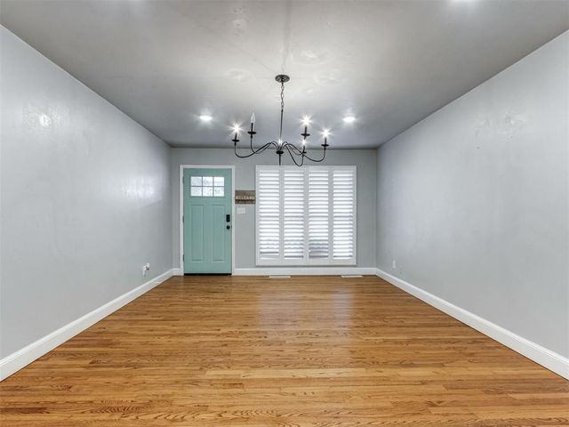 10508 Whitehaven Road, The Village, OK 73120