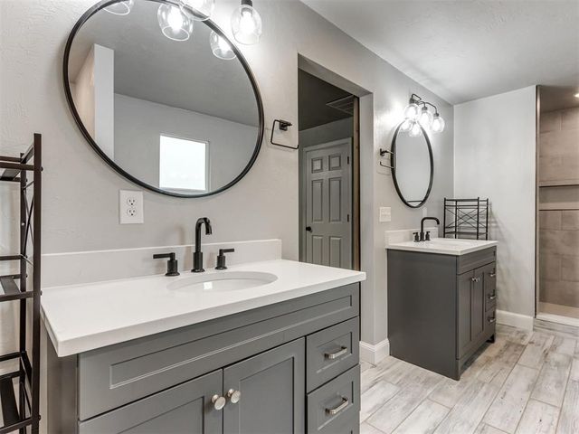 10508 Whitehaven Road, The Village, OK 73120