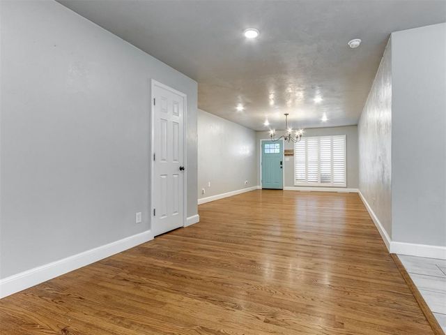 10508 Whitehaven Road, The Village, OK 73120