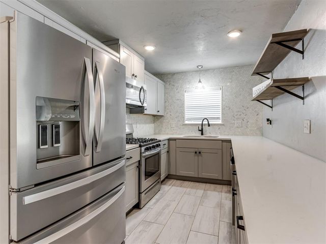 10508 Whitehaven Road, The Village, OK 73120