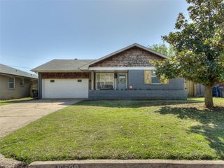 10508 Whitehaven Road, The Village, OK 73120