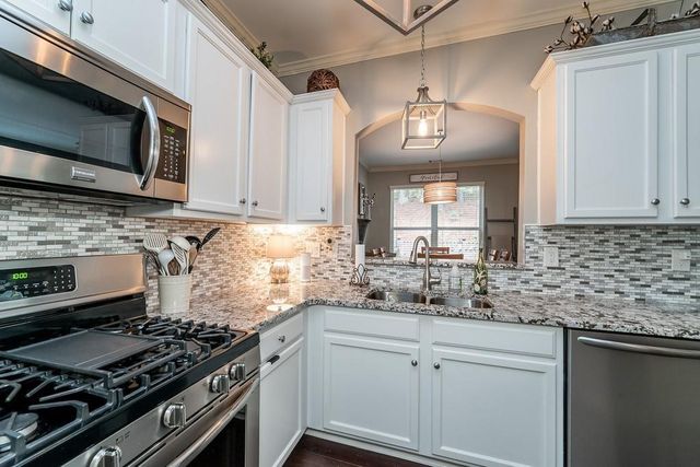120 Sunset Lane, Woodstock, GA 30189