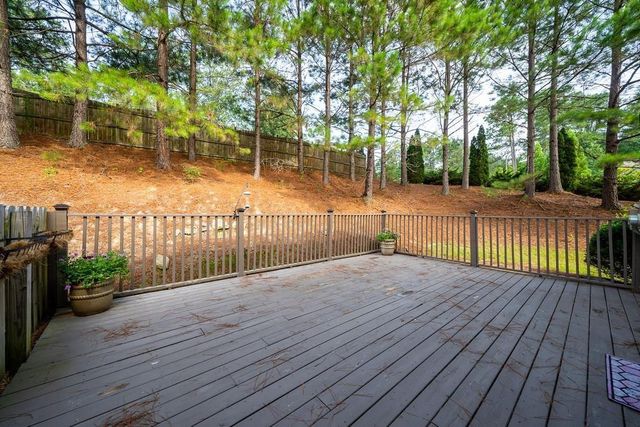 120 Sunset Lane, Woodstock, GA 30189