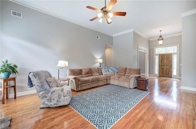 24 Heartwood Drive SW, Cartersville, GA 30120