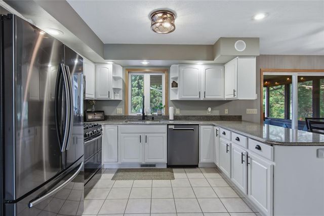 116 Grey Friar Lane, Eau Claire, WI 54701