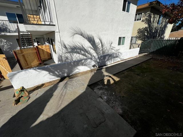 5337 Groveland Dr, San Diego, CA 92114