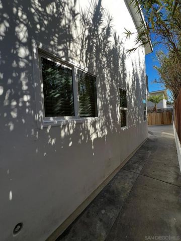 5337 Groveland Dr, San Diego, CA 92114