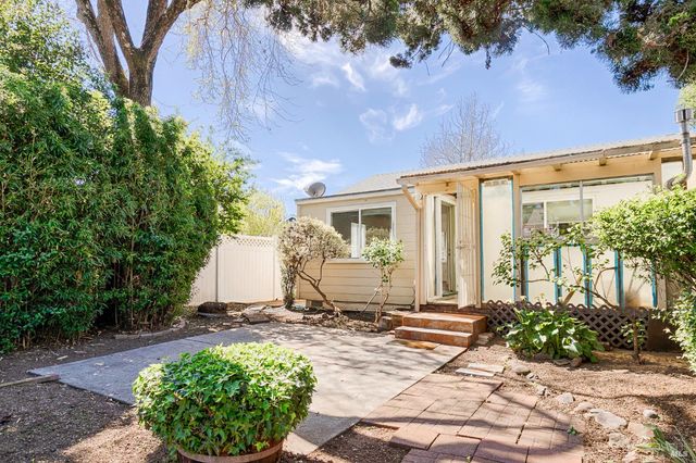 182-186 Torzelli Ln, Santa Rosa, CA 95407