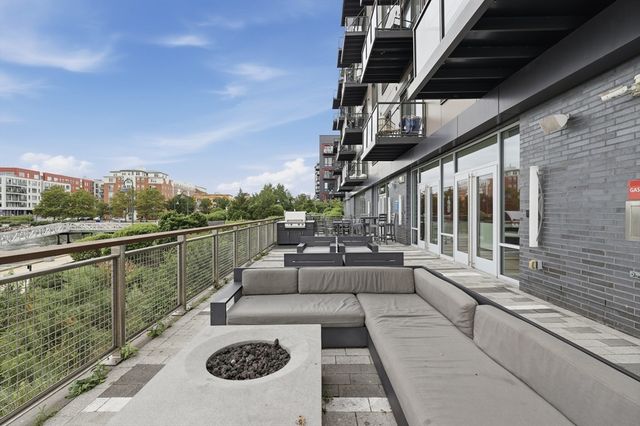 45 Lewis St 501, Boston, MA 02128