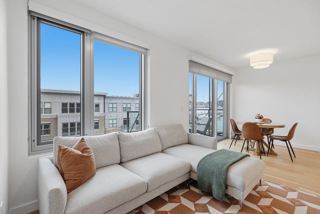 45 Lewis St 501, Boston, MA 02128