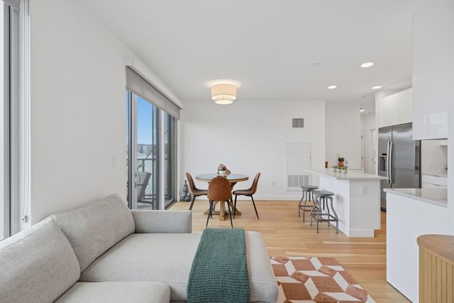45 Lewis St 501, Boston, MA 02128