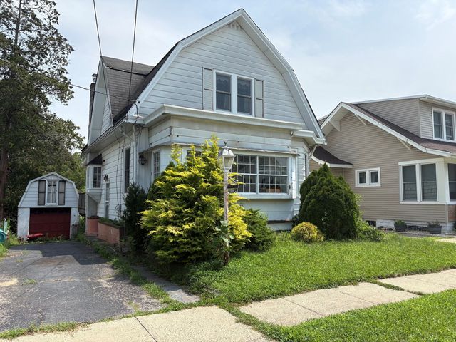 11 High Street, South River, NJ 08882