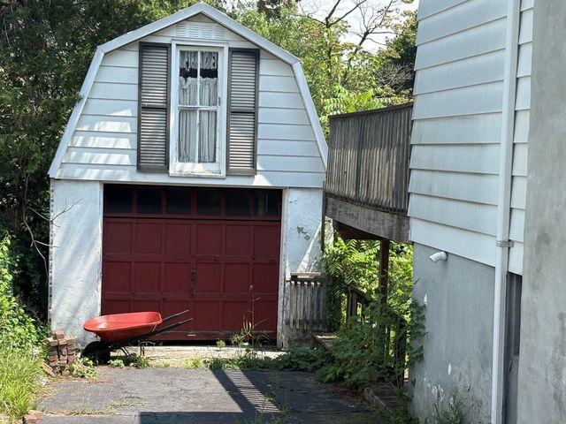 11 High Street, South River, NJ 08882