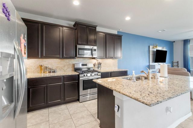 3411 Rainflower Springs Lane, Rosenberg, TX 77471