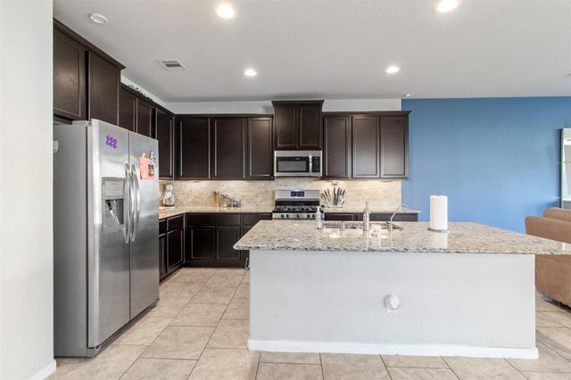 3411 Rainflower Springs Lane, Rosenberg, TX 77471