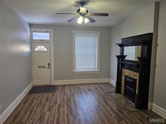 1830 Russell Boulevard, St Louis, MO 63104