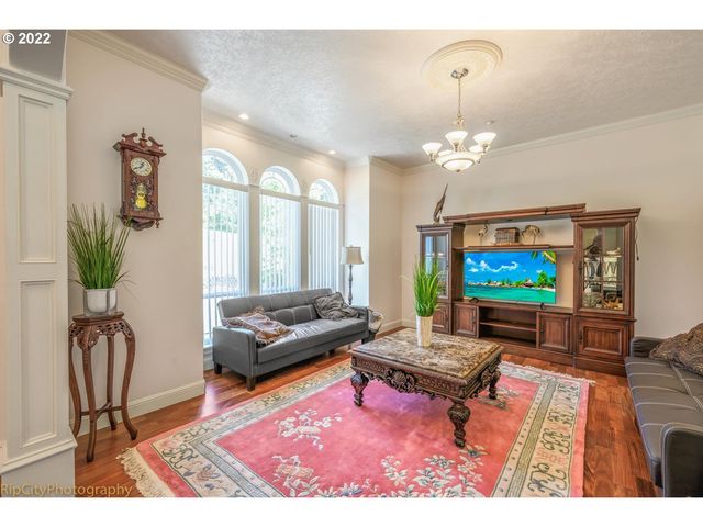 14310 Se STEELE St, Portland, OR 97236