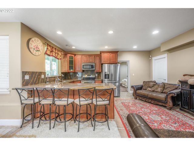 14310 Se STEELE St, Portland, OR 97236
