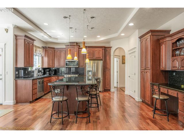14310 Se STEELE St, Portland, OR 97236