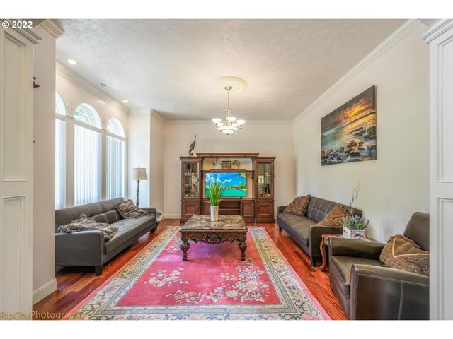 14310 Se STEELE St, Portland, OR 97236