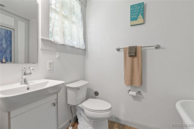 8460 E Magnolia Street, Floral City, FL 34436