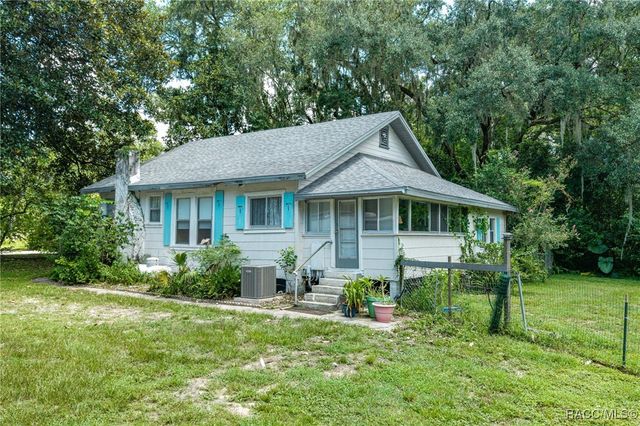 8460 E Magnolia Street, Floral City, FL 34436