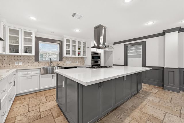 10054 Cedardale Drive, Houston, TX 77055